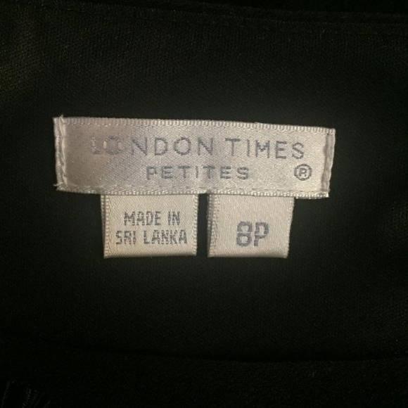 Beautiful Black Cold Shoulder Dress - Picture 7 of 7